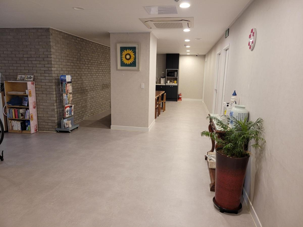 Lighthouse Guesthouse Mokpo Extérieur photo